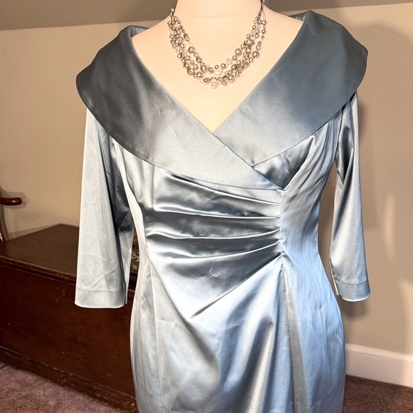 Elegant Kay Unger Steel Blue Satin Long Sleeve Dress Size 16W - Picture 10 of 11